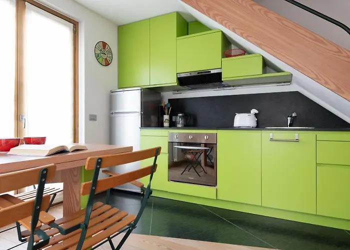 Apartament Osteglio 15f - Viola